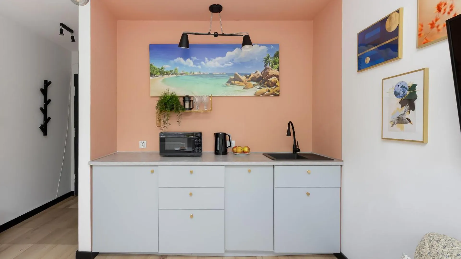 Pet-Friendly Studio Apartments Batorego Warsaw By Noclegi Renters 0*,